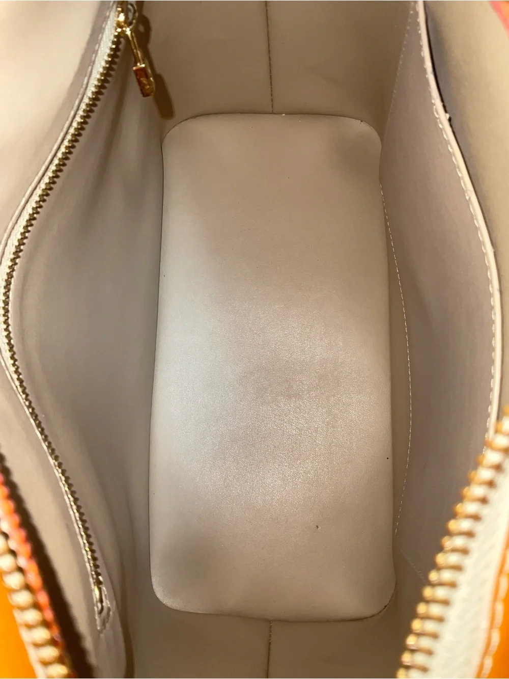 ✅LV HANDBAG VERNIS LEATHER